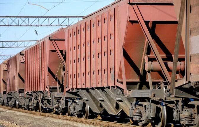 Зросли обсяги передачі вагонів із зерновими до Польщі та Словаччини